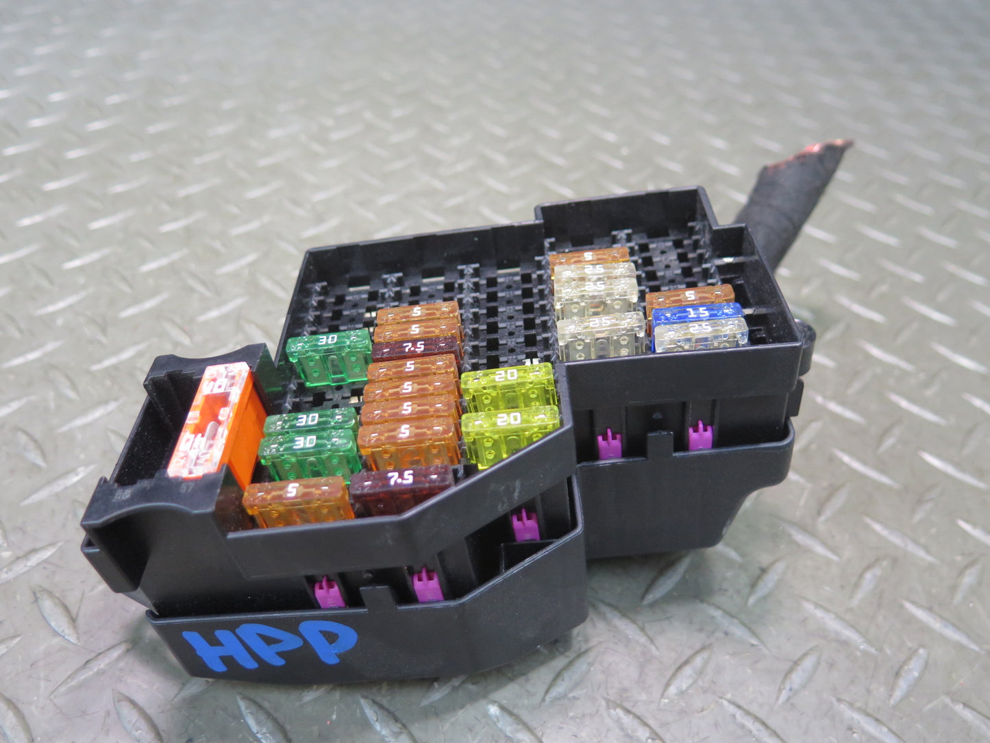 2010-2016 Porsche Panamera 970 Cabin Fuse Relay Box Module