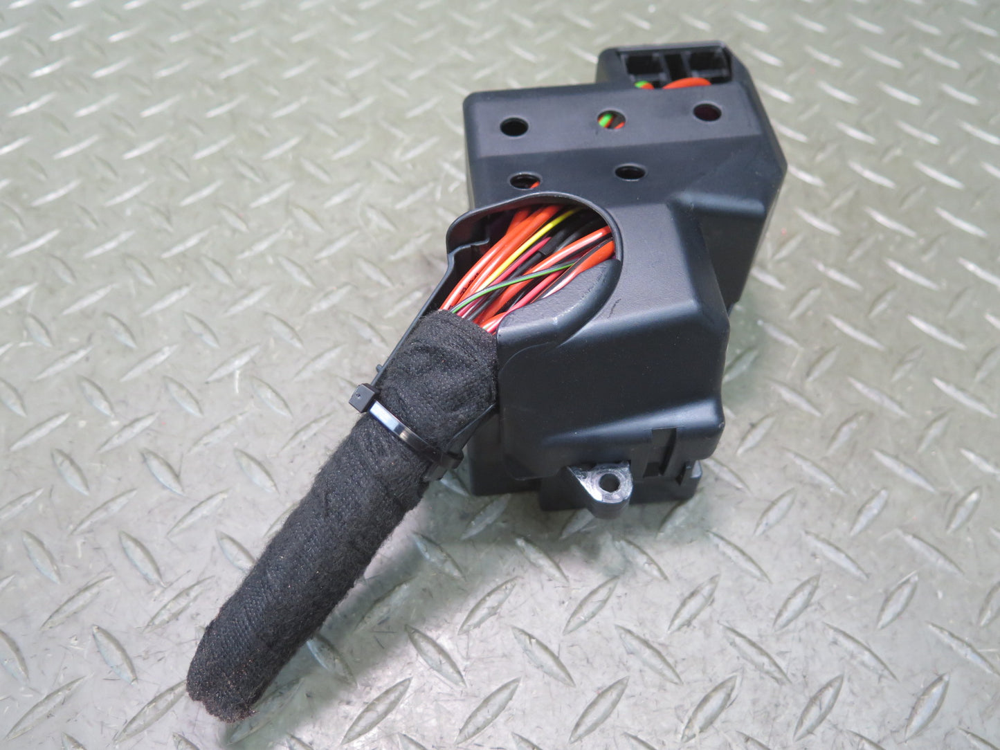 2010-2016 Porsche Panamera 970 Cabin Fuse Relay Box Module