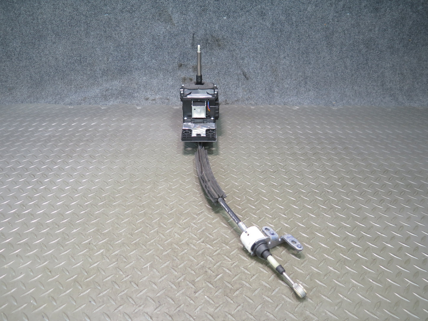 2010-2016 Porsche Panamera 970 A/T Automatic Transmission Shifter W/ Cable
