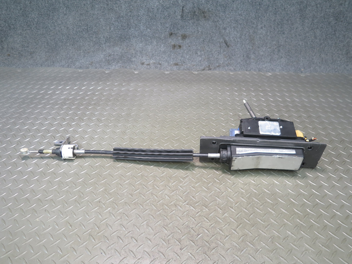 2010-2016 Porsche Panamera 970 A/T Automatic Transmission Shifter W/ Cable