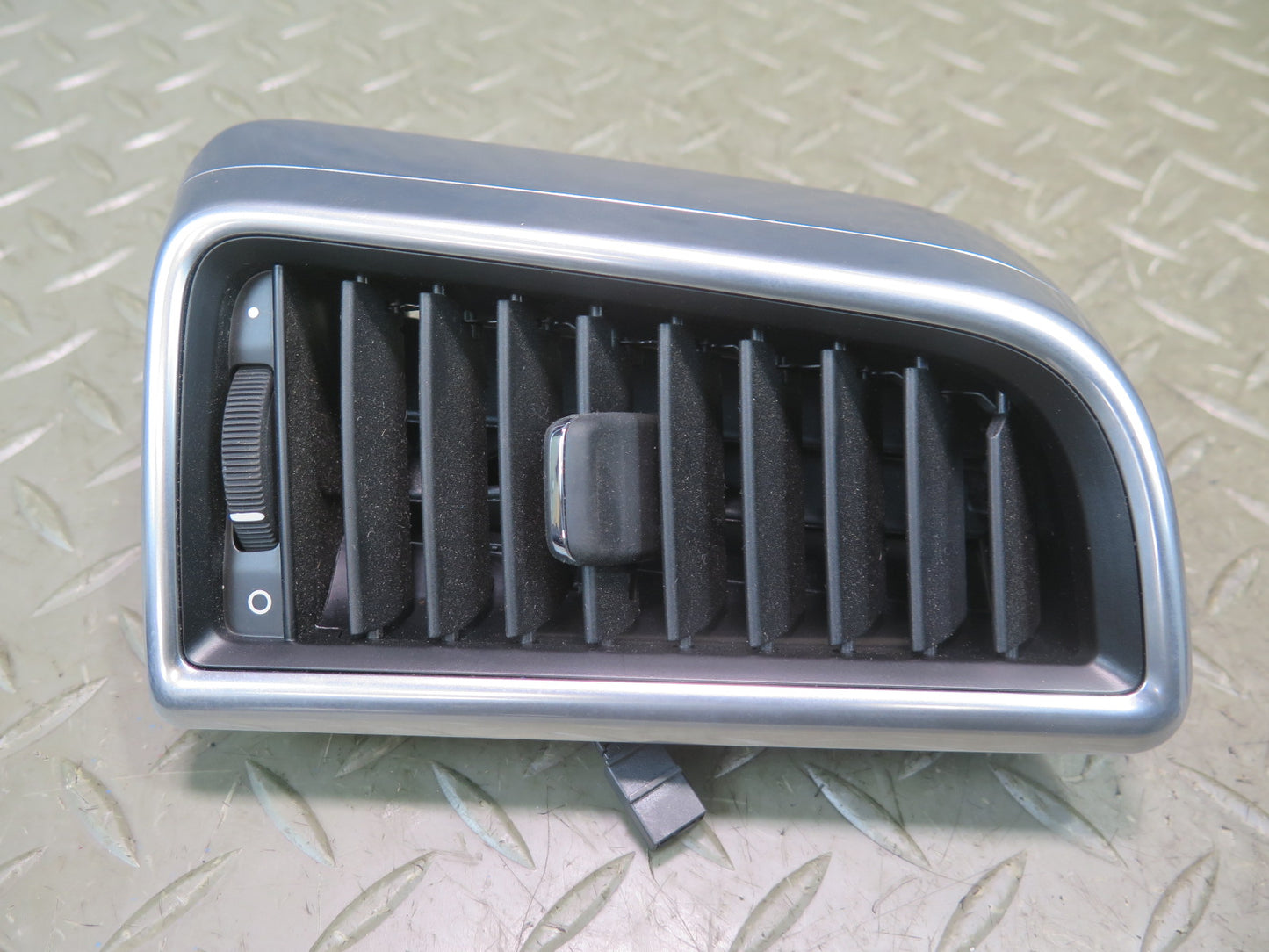 2010-2016 Porsche Panamera 970 Rear Left & Right Side A/C Heater Air Vent Set