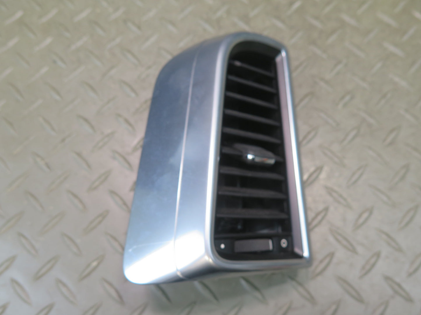 2010-2016 Porsche Panamera 970 Rear Left & Right Side A/C Heater Air Vent Set