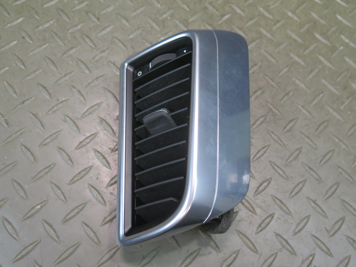 2010-2016 Porsche Panamera 970 Rear Left & Right Side A/C Heater Air Vent Set