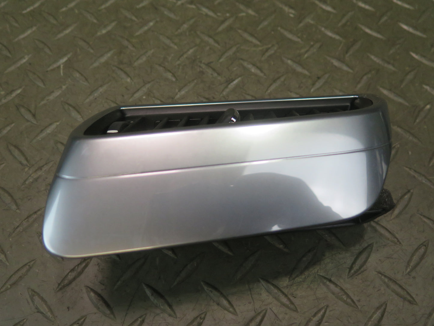 2010-2016 Porsche Panamera 970 Rear Left & Right Side A/C Heater Air Vent Set