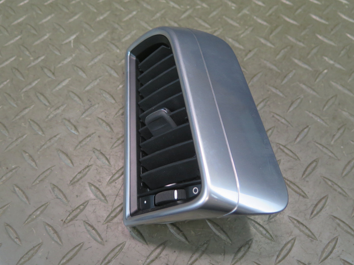 2010-2016 Porsche Panamera 970 Rear Left & Right Side A/C Heater Air Vent Set