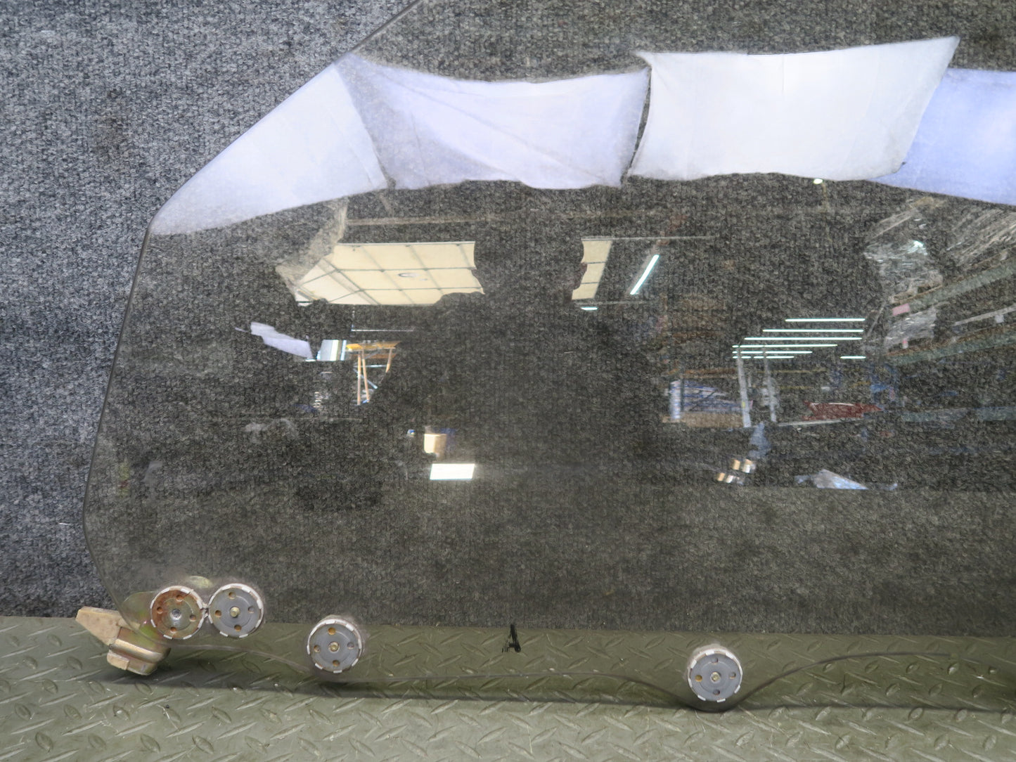 95-97 Nissan Gloria HY33 VIP Front Left Door Window Glass OEM