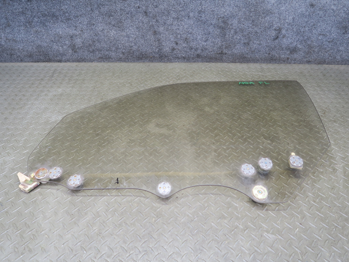 95-97 Nissan Gloria HY33 VIP Front Left Door Window Glass OEM
