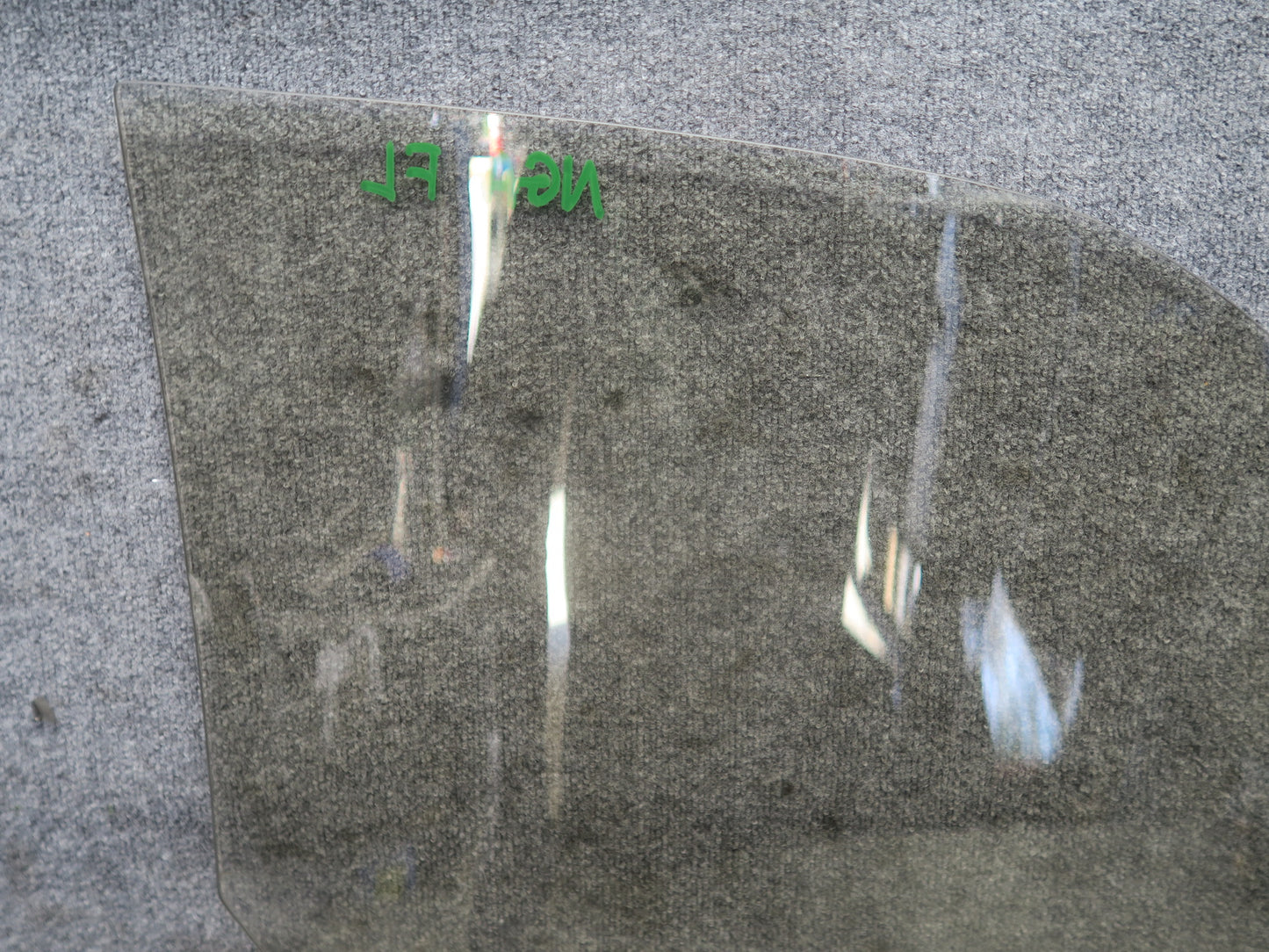 95-97 Nissan Gloria HY33 VIP Front Left Door Window Glass OEM