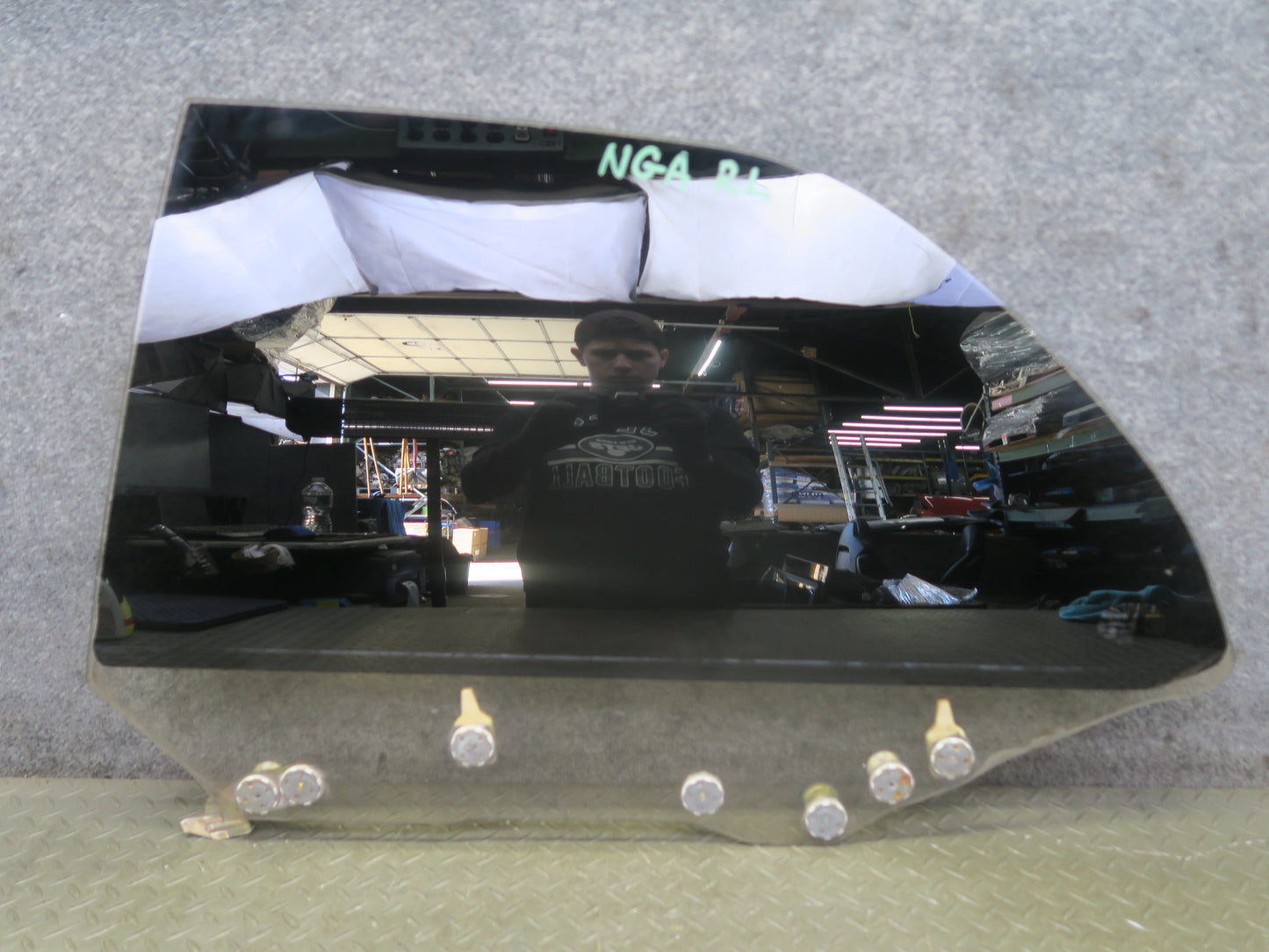 95-97 Nissan Gloria HY33 VIP Rear Left Door Window Tinted Glass OEM
