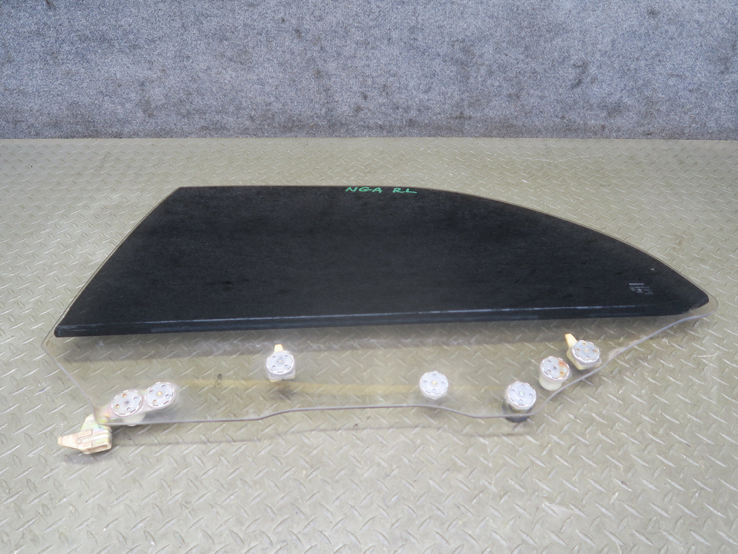 95-97 Nissan Gloria HY33 VIP Rear Left Door Window Tinted Glass OEM