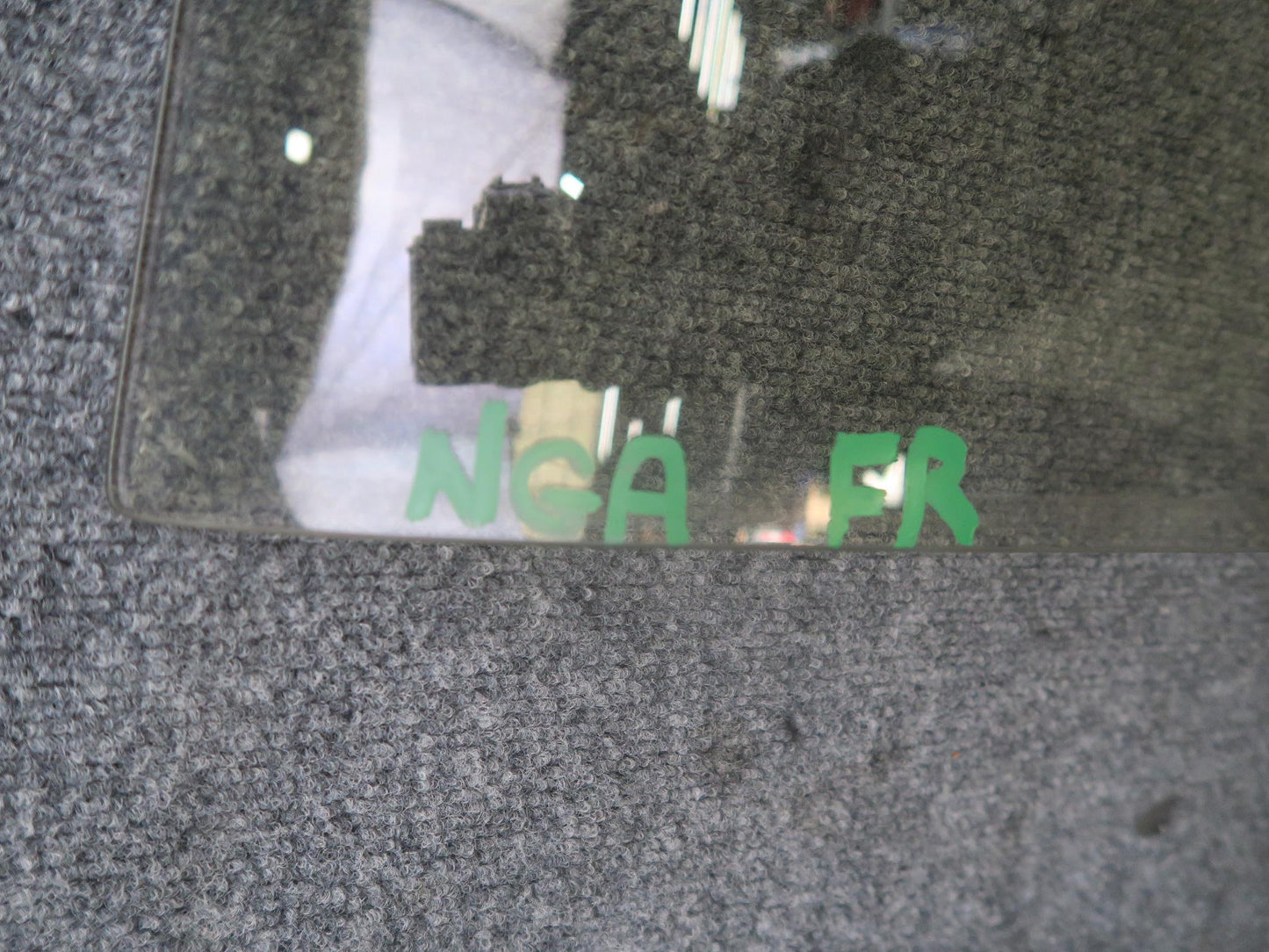 95-97 Nissan Gloria HY33 VIP Front Right Door Window Glass OEM