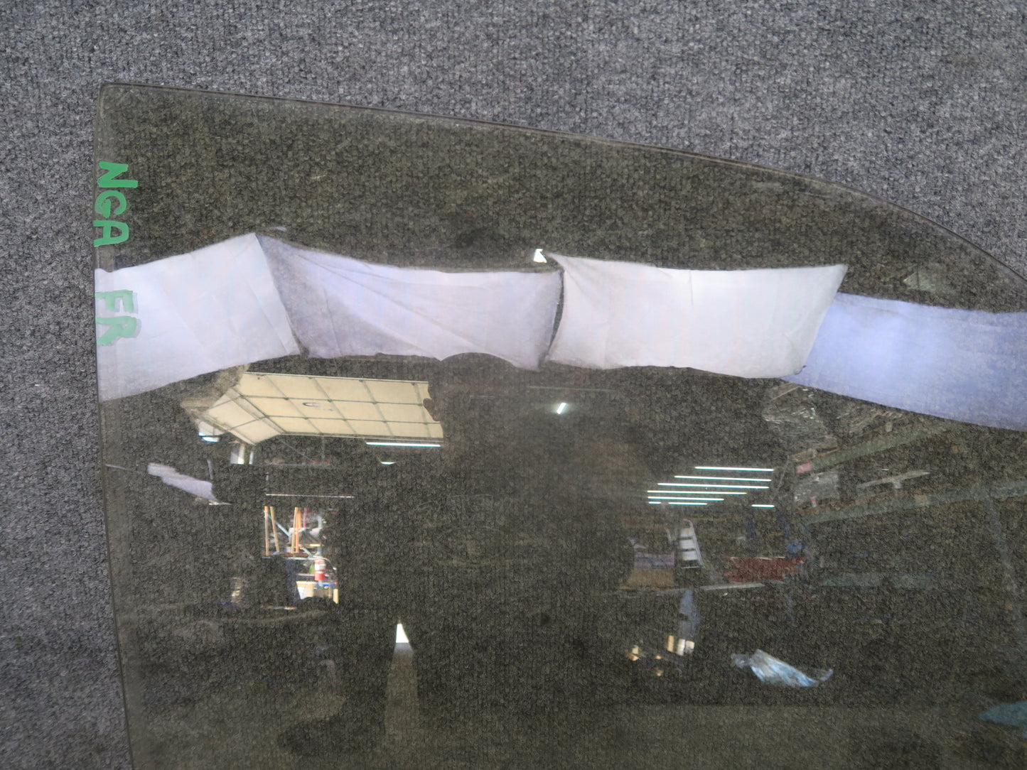 95-97 Nissan Gloria HY33 VIP Front Right Door Window Glass OEM