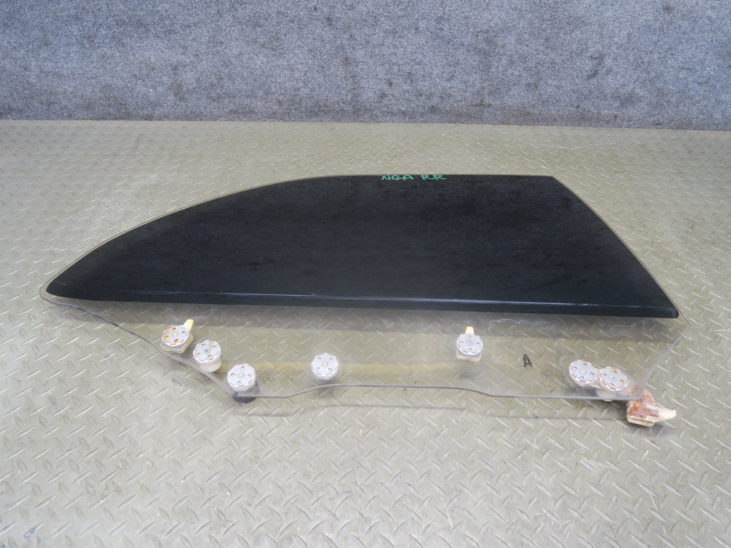 95-97 Nissan Gloria HY33 VIP Rear Right Door Window Tinted Glass OEM