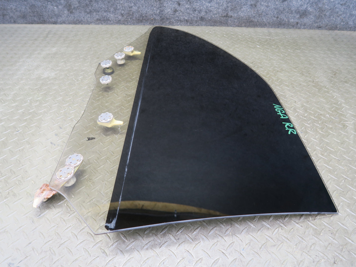 95-97 Nissan Gloria HY33 VIP Rear Right Door Window Tinted Glass OEM