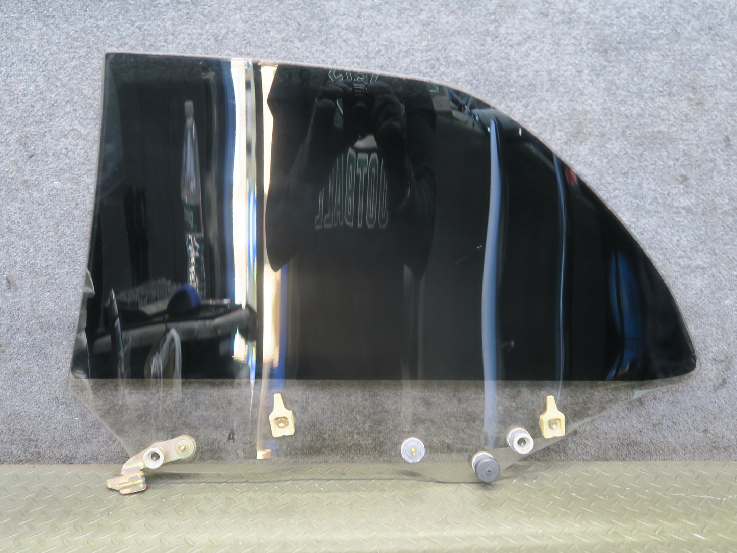 95-97 Nissan Gloria HY33 VIP Rear Right Door Window Tinted Glass OEM