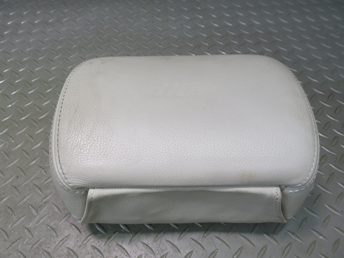 2006-2008 BMW E64 M6 Convertible Set of 2 Front Seat Leather Headrest