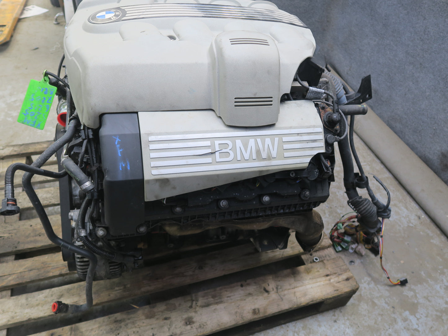 05-06 BMW E53 X5 4.8is N62B48 Complete Engine Motor 145k Miles
