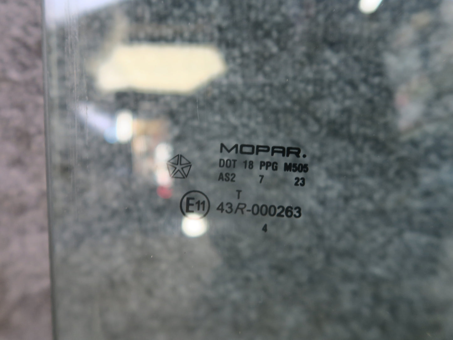 07-10 Jeep Wrangler JK Front Right Door Glass  Window OEM