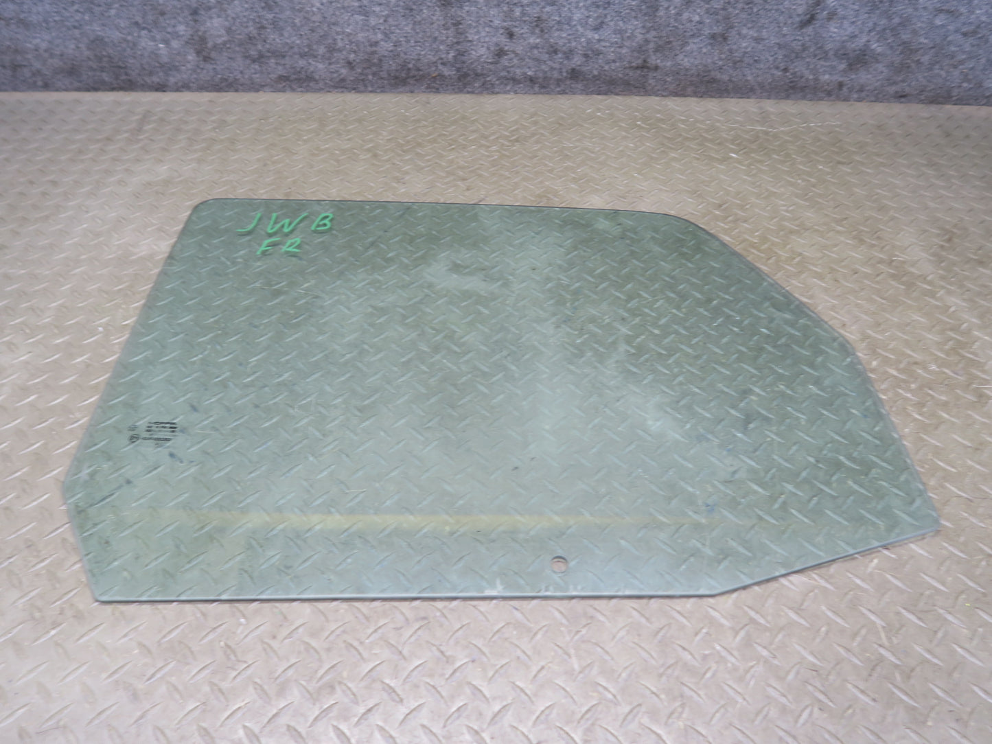07-10 Jeep Wrangler JK Front Right Door Glass  Window OEM