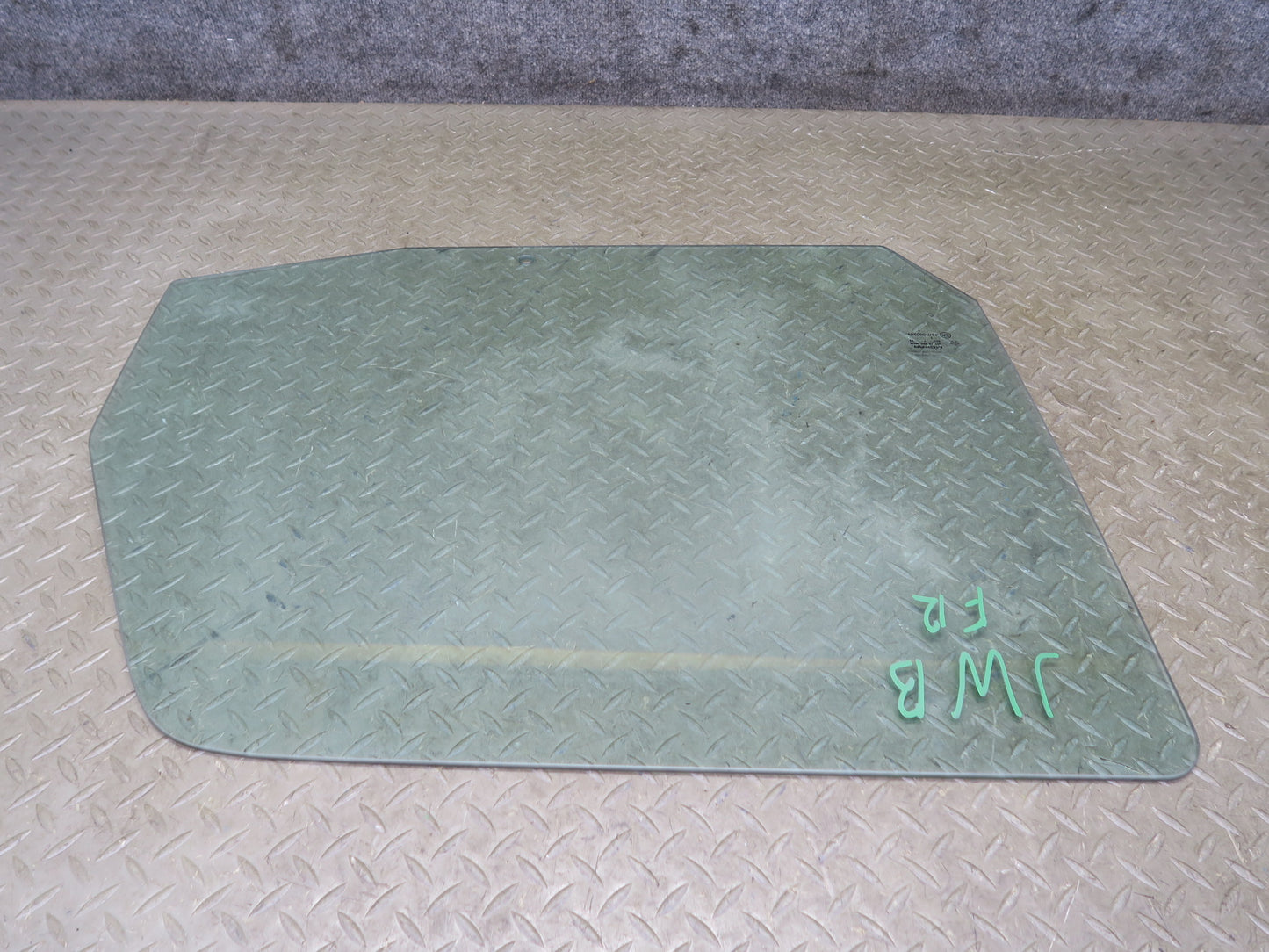 07-10 Jeep Wrangler JK Front Right Door Glass  Window OEM