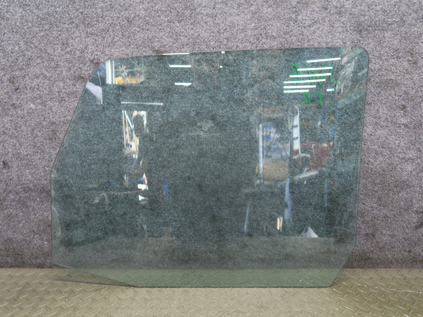 07-10 Jeep Wrangler JK Front Right Door Glass  Window OEM
