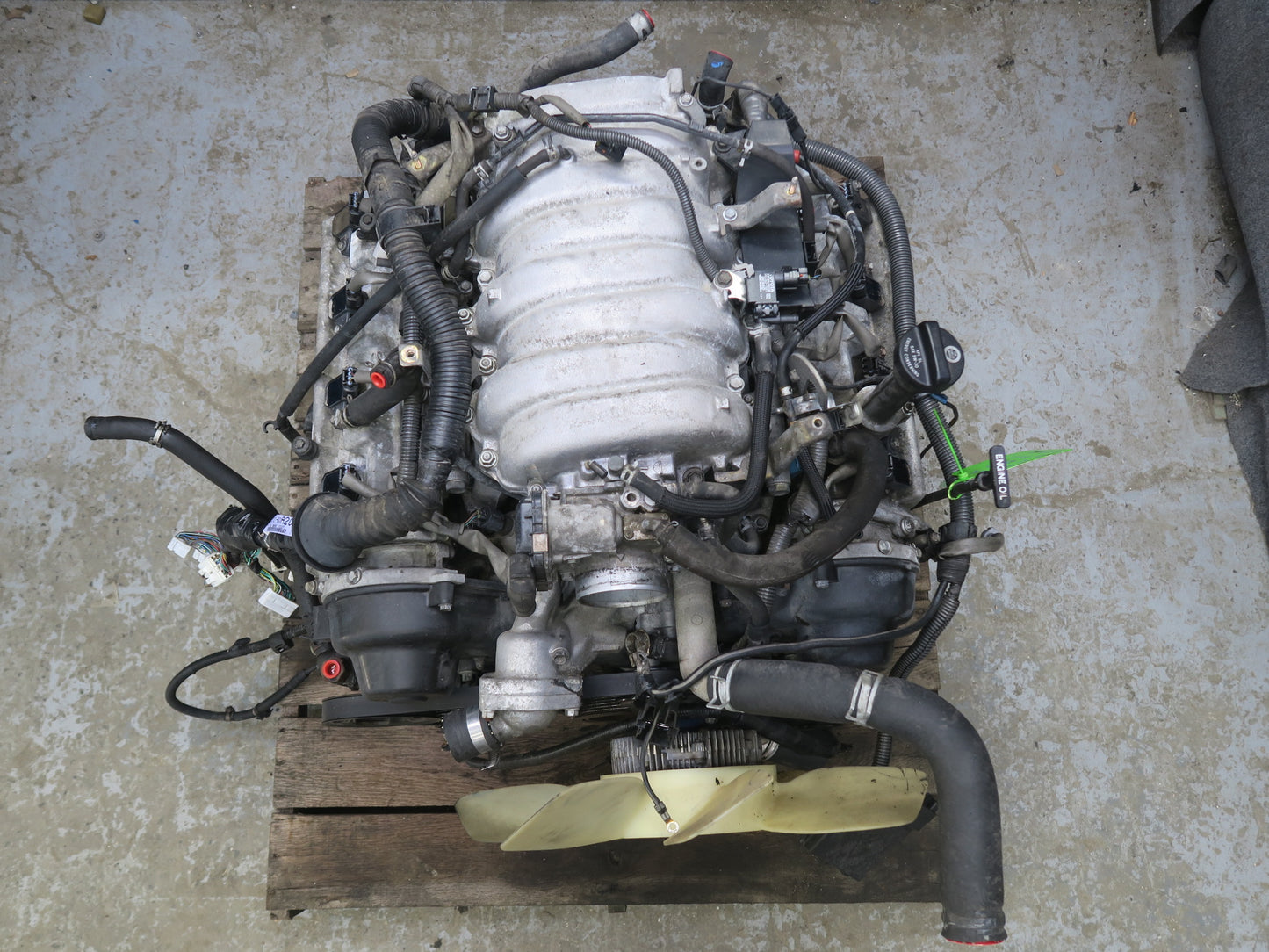 2004 Lexus UZJ100L LX470 4.7L V8 2UZFE Complete Engine Motor VIN T 5th Digit