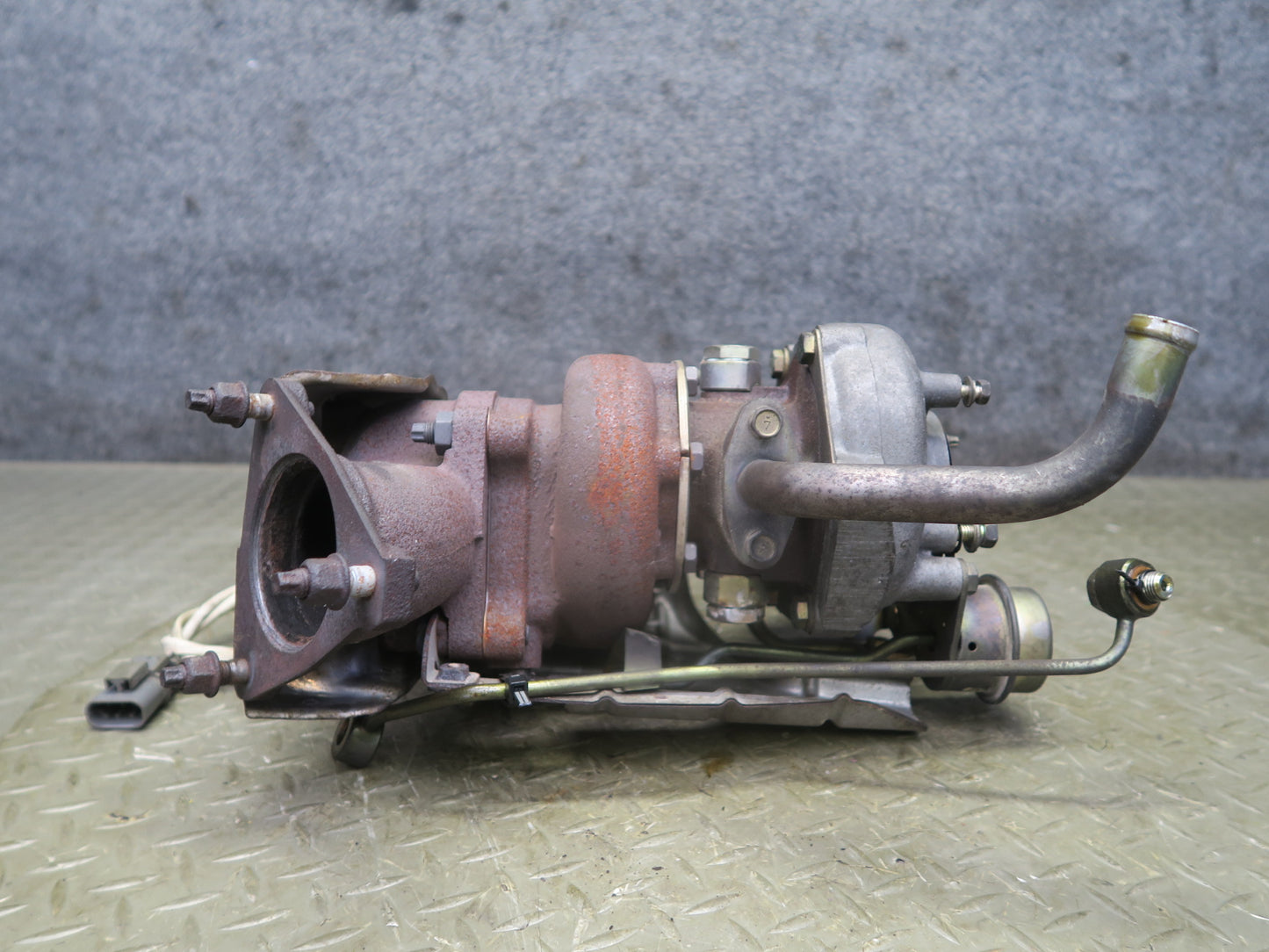 95-97 Nissan Gloria HY33 VQ30DET Engine Turbo Charger w Oil Tube Set 60K OEM