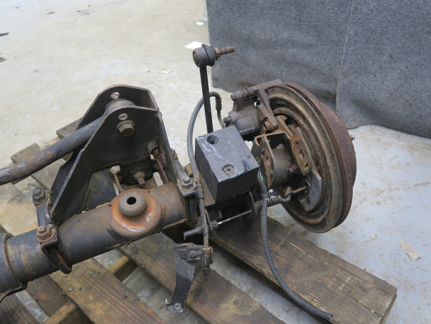 07-15 Jeep Wrangler JK Rubicon 4WD Tru-lok DANA44 Rear Axle Brake Assembly 4.10