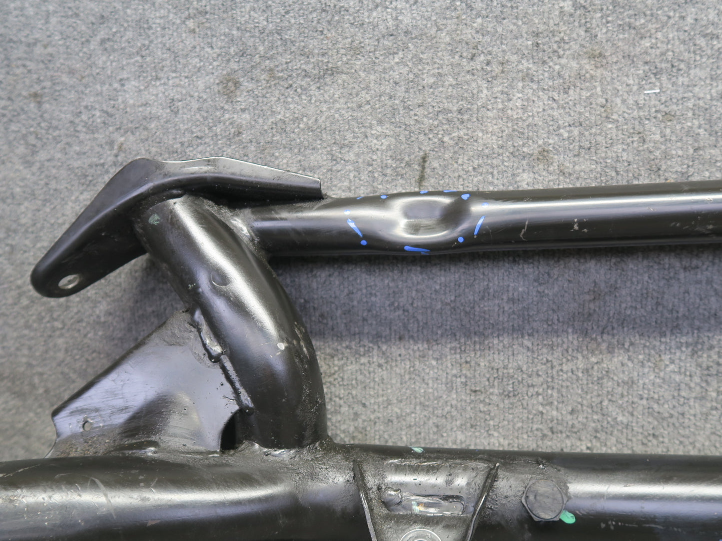 00-06 BMW E53 X5 Front Engine Suspension Crossmember Carrier Frame Cradle OEM