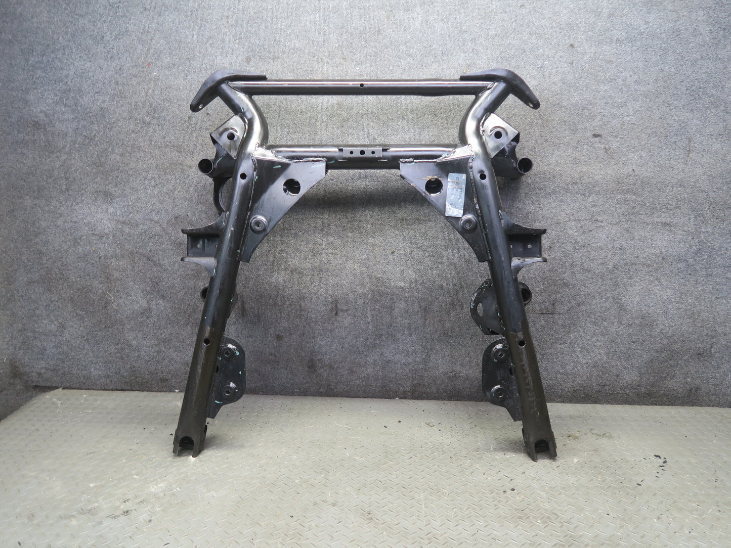 00-06 BMW E53 X5 Front Engine Suspension Crossmember Carrier Frame Cradle OEM