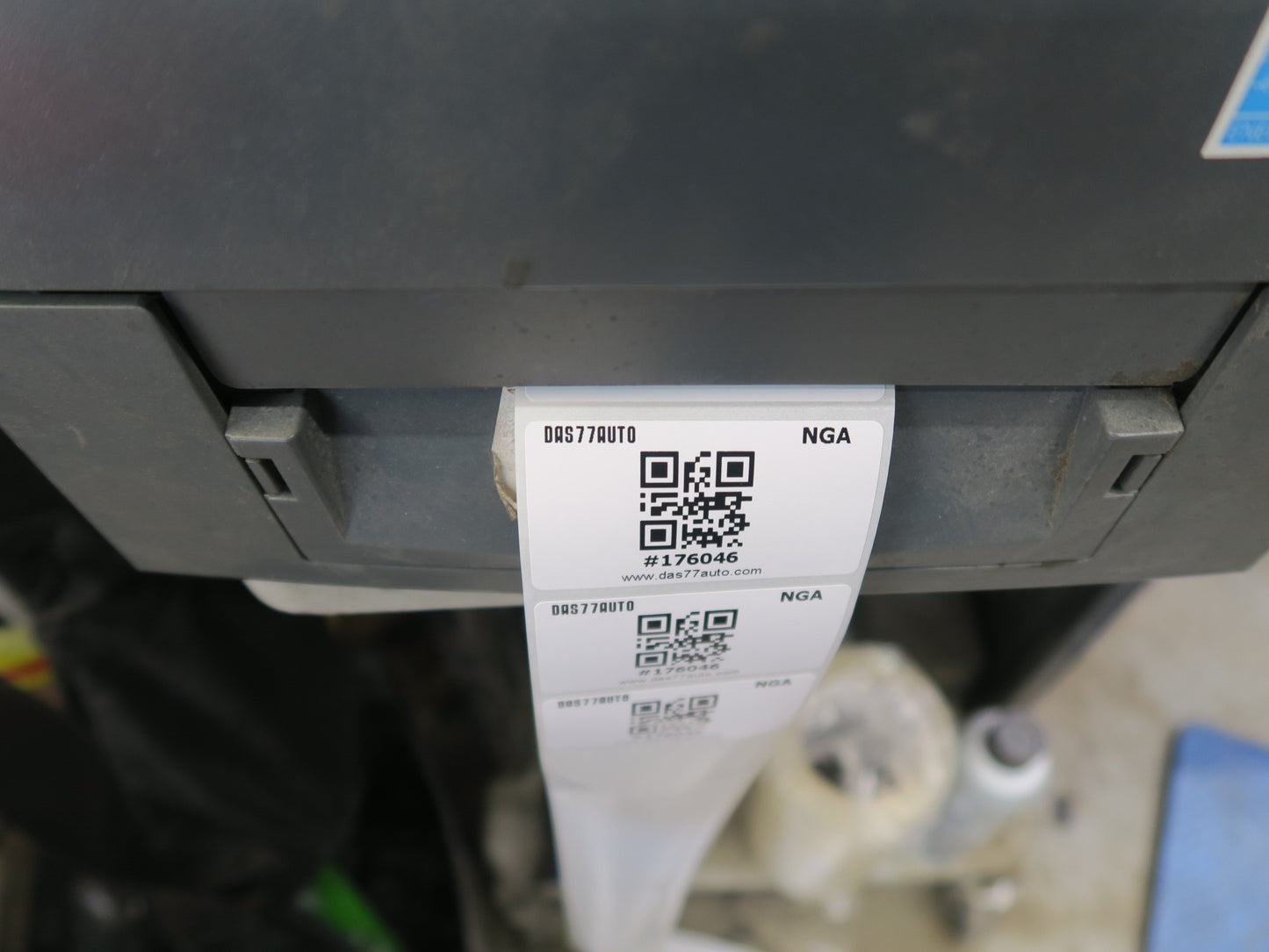 95-97 Nissan Gloria HY33 AT Rear Crossmember Subframe Bracket 60K Miles OEM
