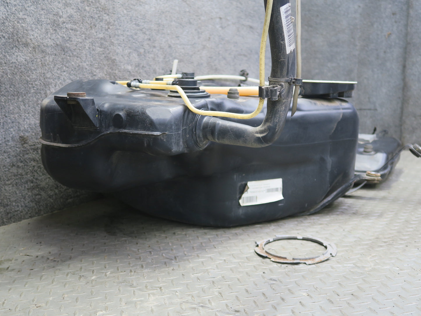 2015-2018 Porsche Macan Turbo Fuel Gas Tank W/ Filler Neck & Vapor Canister Assy