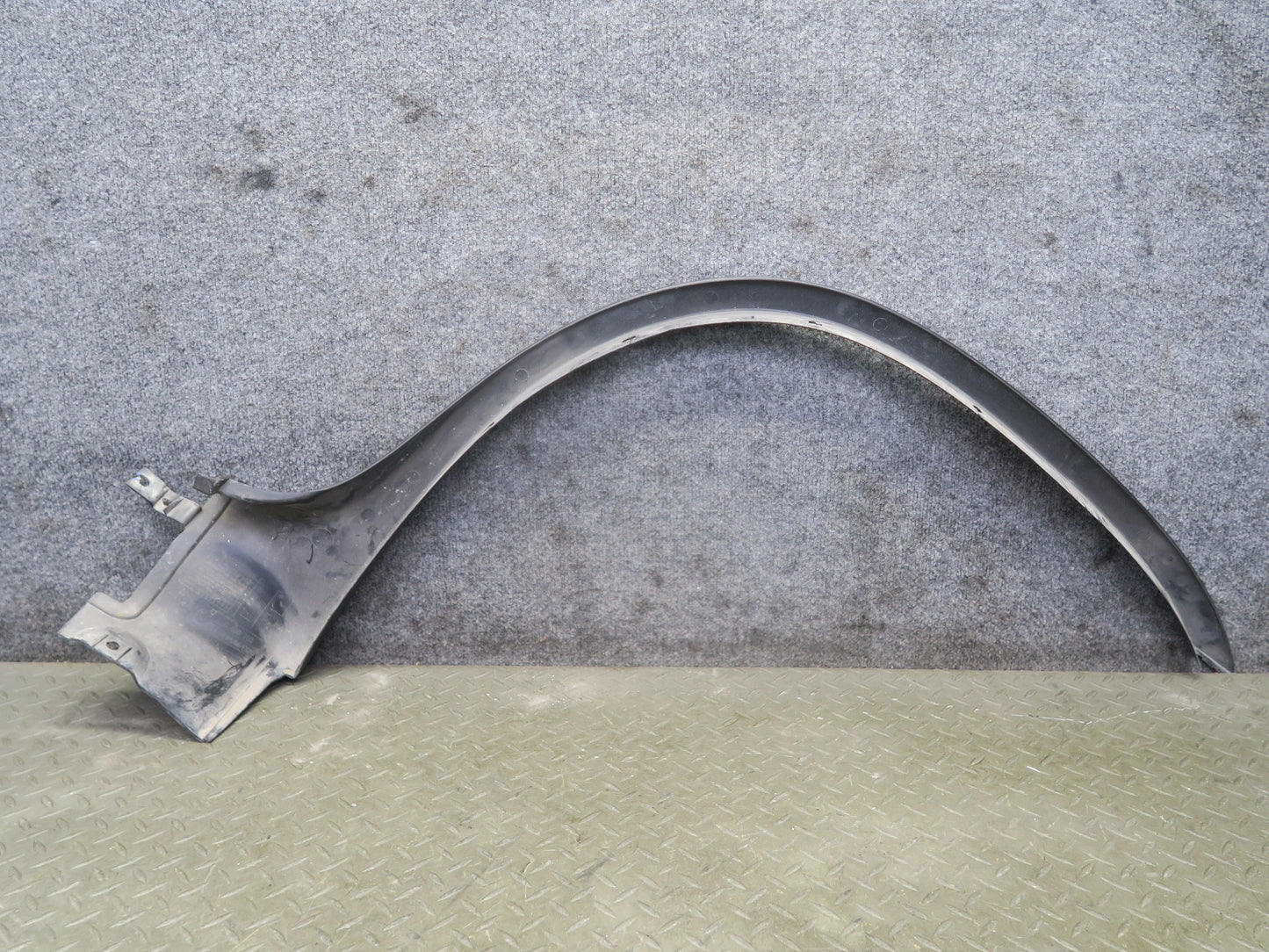 02-06 BMW E53 X5 Set of 2 Front & Rear Left Fender Wheel Arch Trim Molding OEM