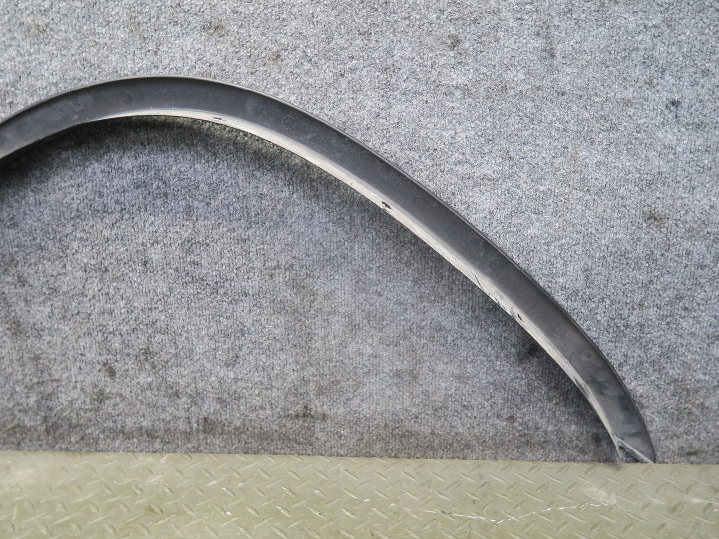 02-06 BMW E53 X5 Set of 2 Front & Rear Left Fender Wheel Arch Trim Molding OEM
