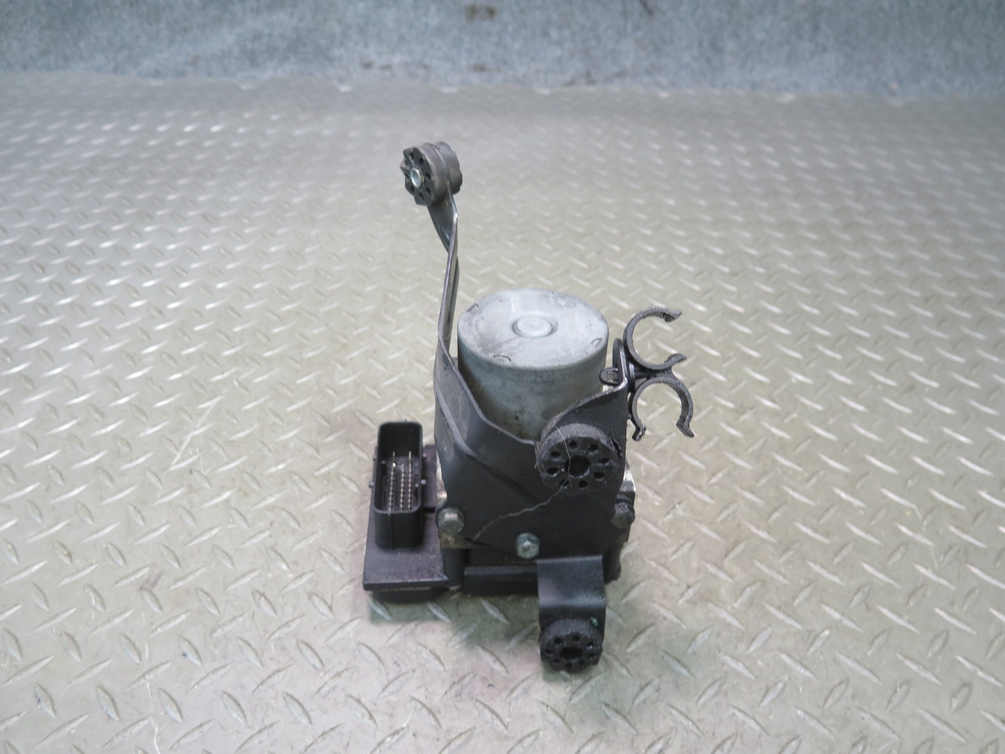 00-06 BMW E53 X5 Anti Lock Brake ABS Pump Module 6773012 OEM