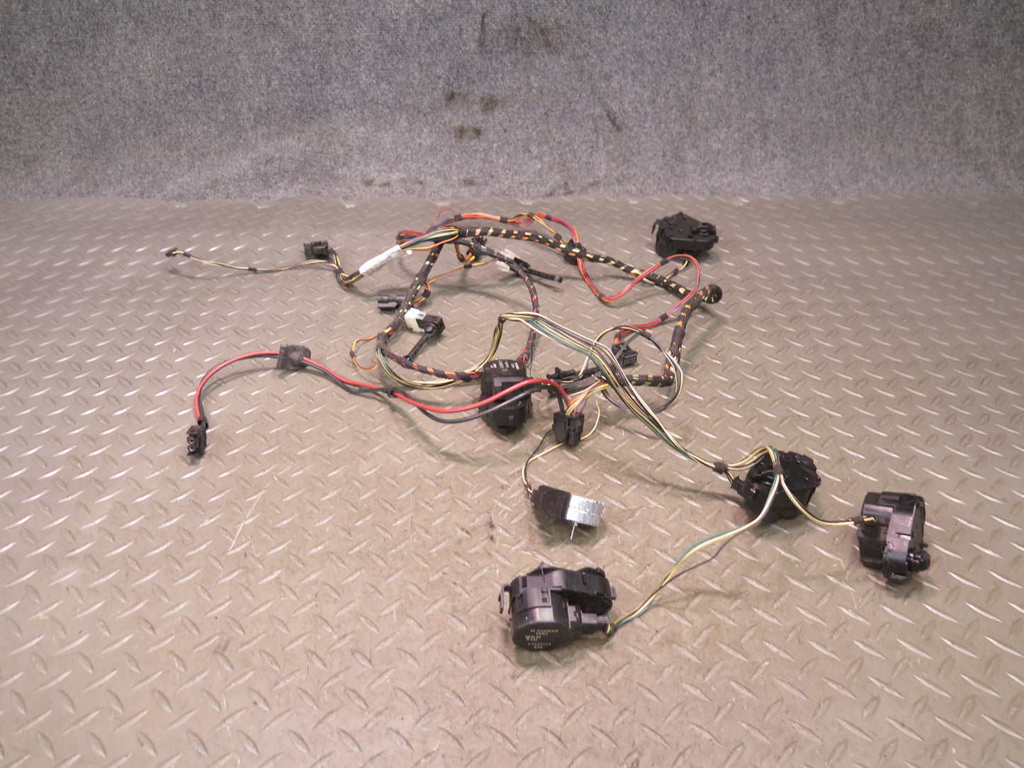00-06 BMW E53 X5 A/C Heater Flap Door Actuator Motor Wiring Set OEM