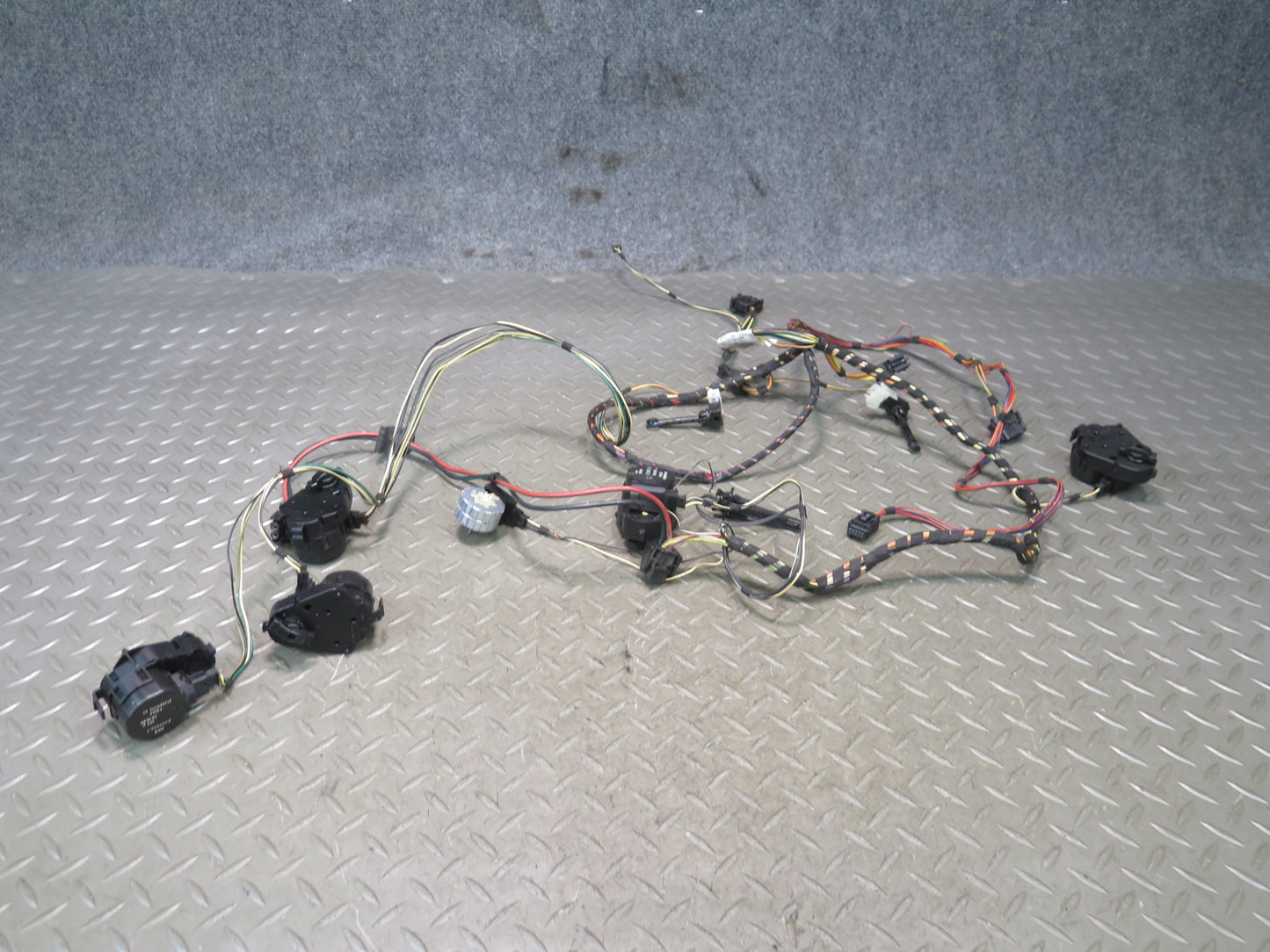 00-06 BMW E53 X5 A/C Heater Flap Door Actuator Motor Wiring Set OEM