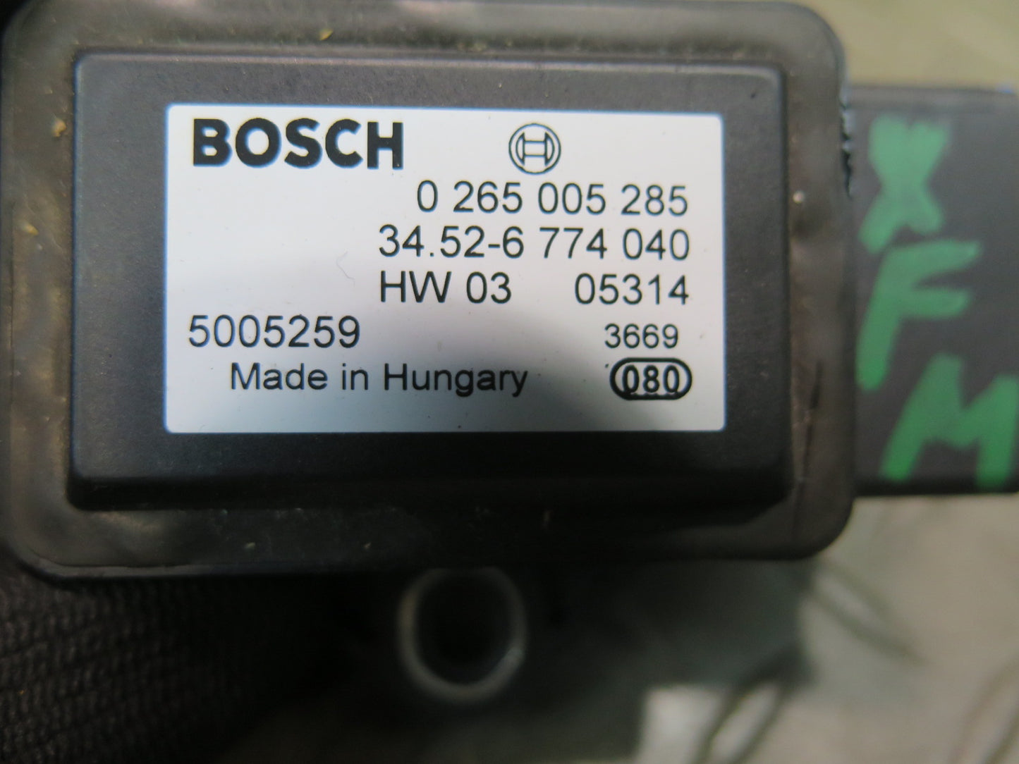 04-06 BMW E53 X5 YAW Turn Rate Acceleration Speed Sensor 6774040 OEM