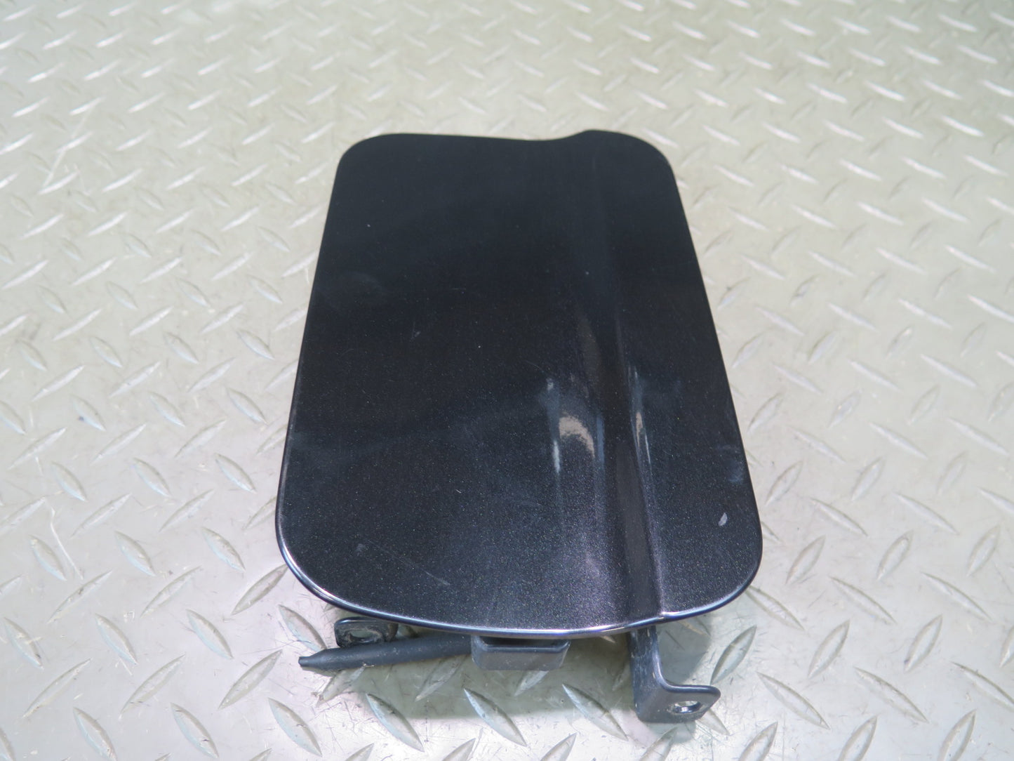 00-06 BMW E53 X5 Fuel Tank Filler Door Lid Cover OEM