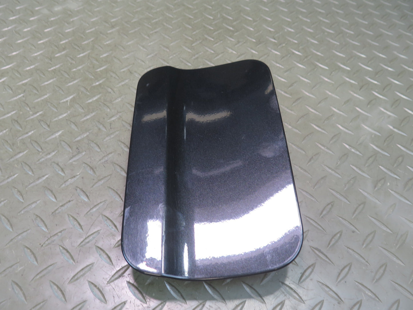 00-06 BMW E53 X5 Fuel Tank Filler Door Lid Cover OEM