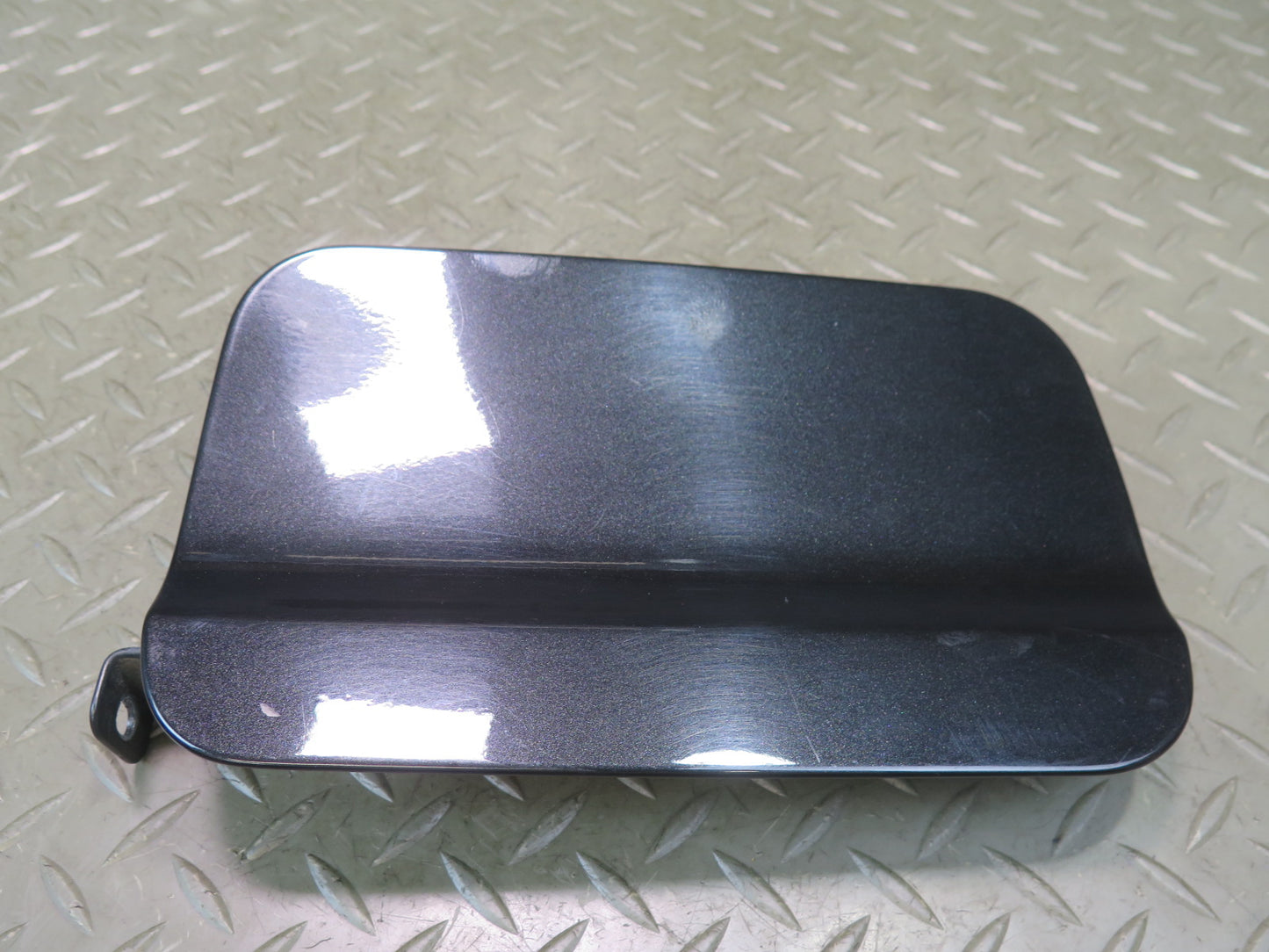00-06 BMW E53 X5 Fuel Tank Filler Door Lid Cover OEM