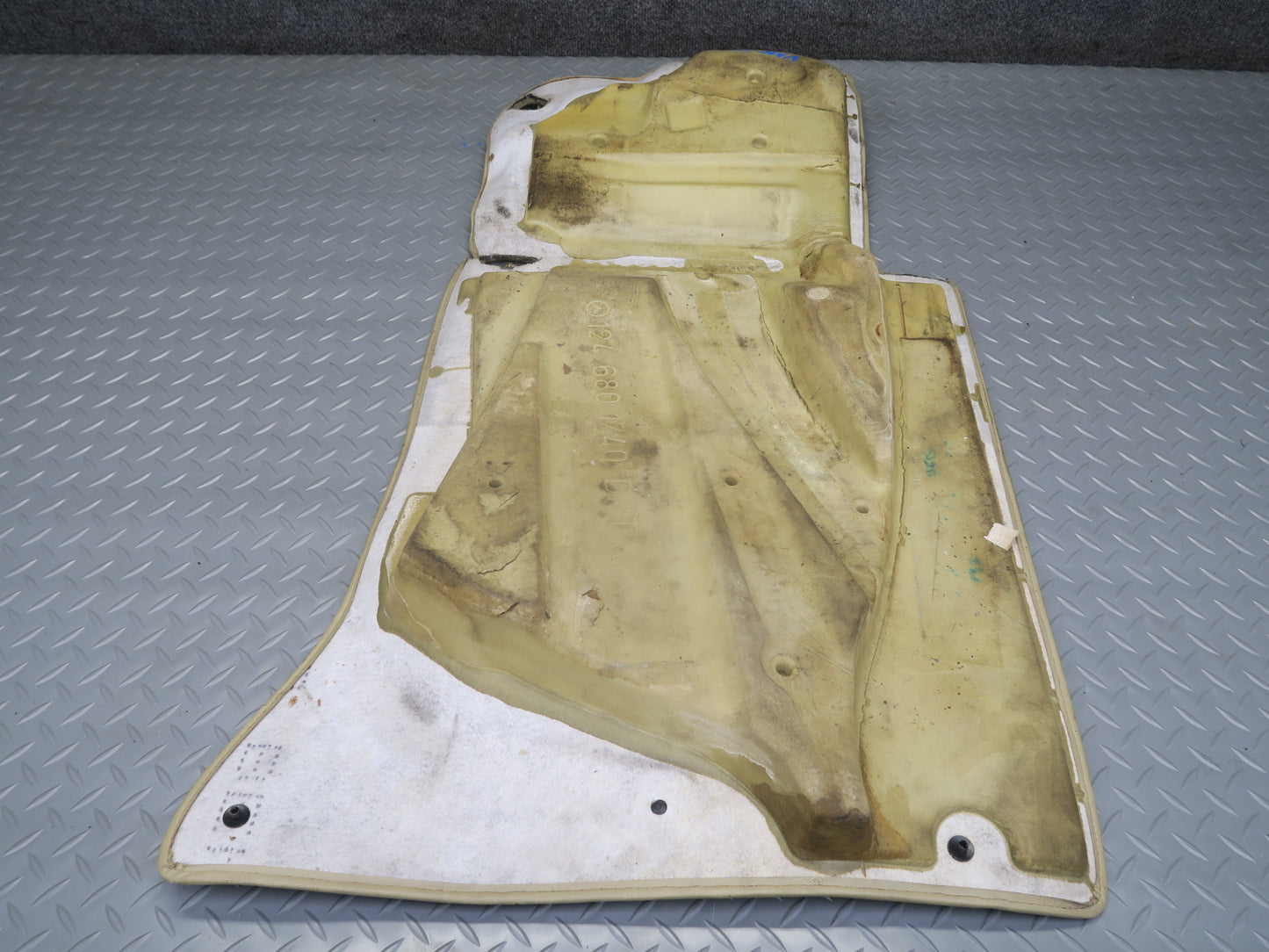 86-93 Mercedes W124 300E Set of 2 Front Left & Right Carpet Floor  MAT OEM