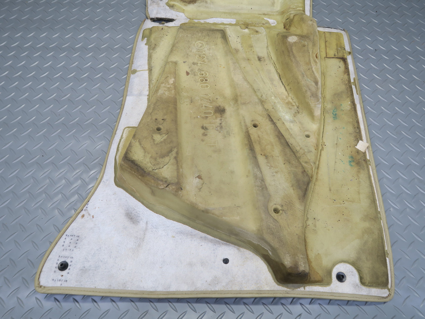 86-93 Mercedes W124 300E Set of 2 Front Left & Right Carpet Floor  MAT OEM