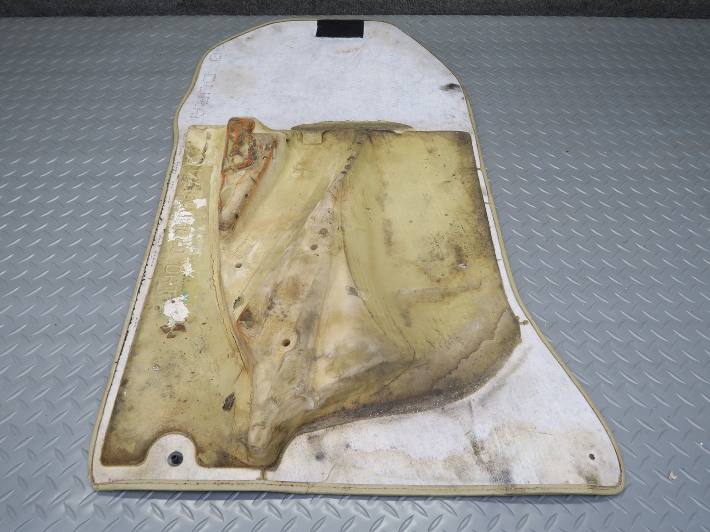 86-93 Mercedes W124 300E Set of 2 Front Left & Right Carpet Floor  MAT OEM