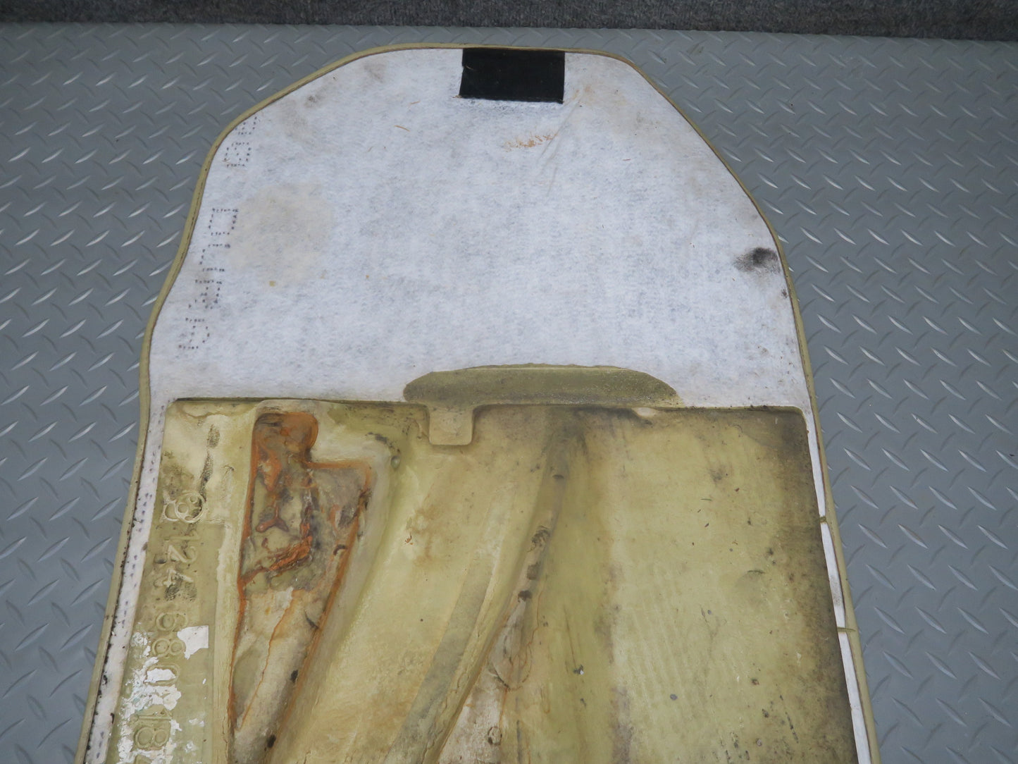 86-93 Mercedes W124 300E Set of 2 Front Left & Right Carpet Floor  MAT OEM