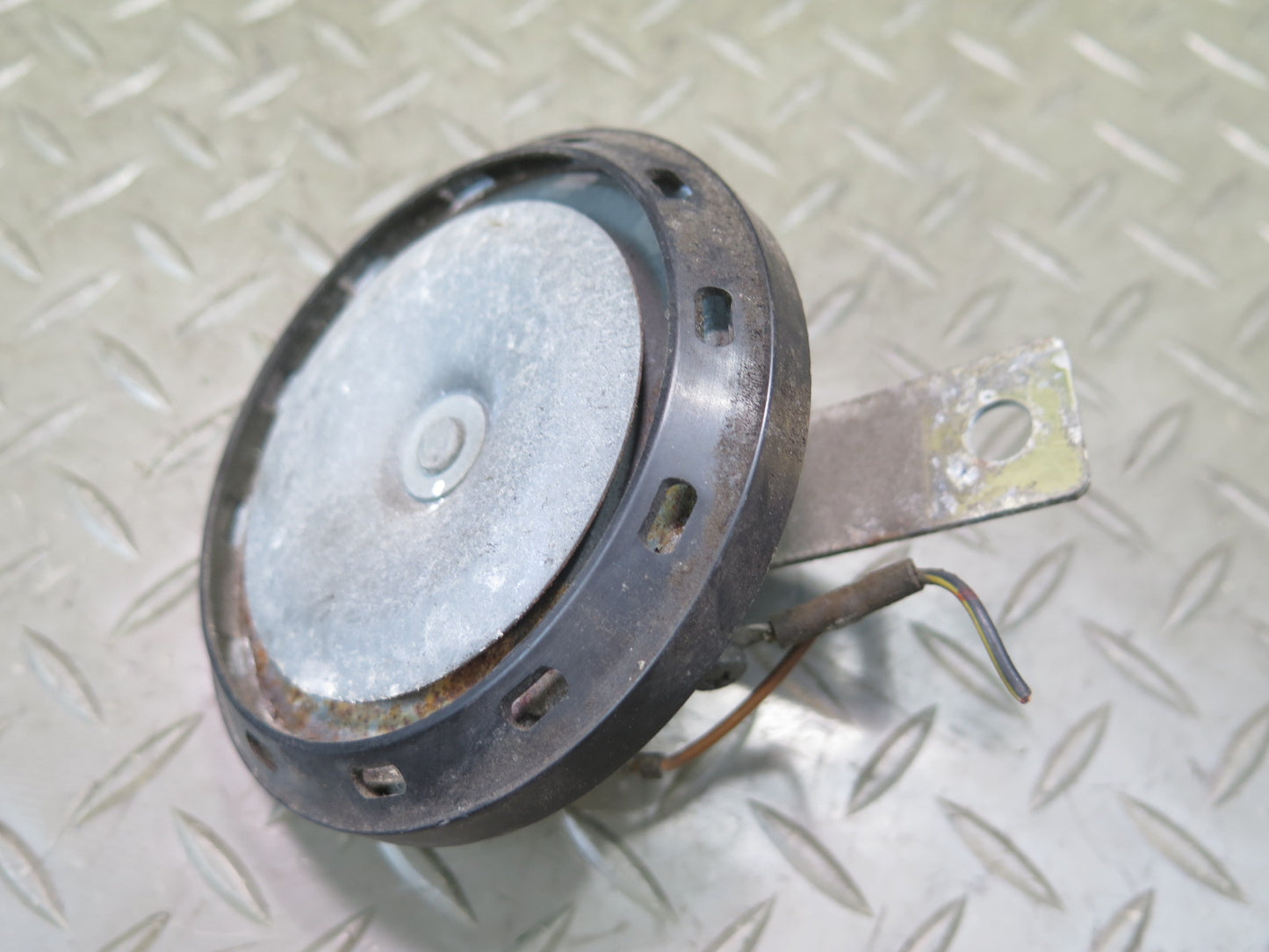 90-93 Mercedes W124 300E Anti Theft Alarm Horn Siren OEM