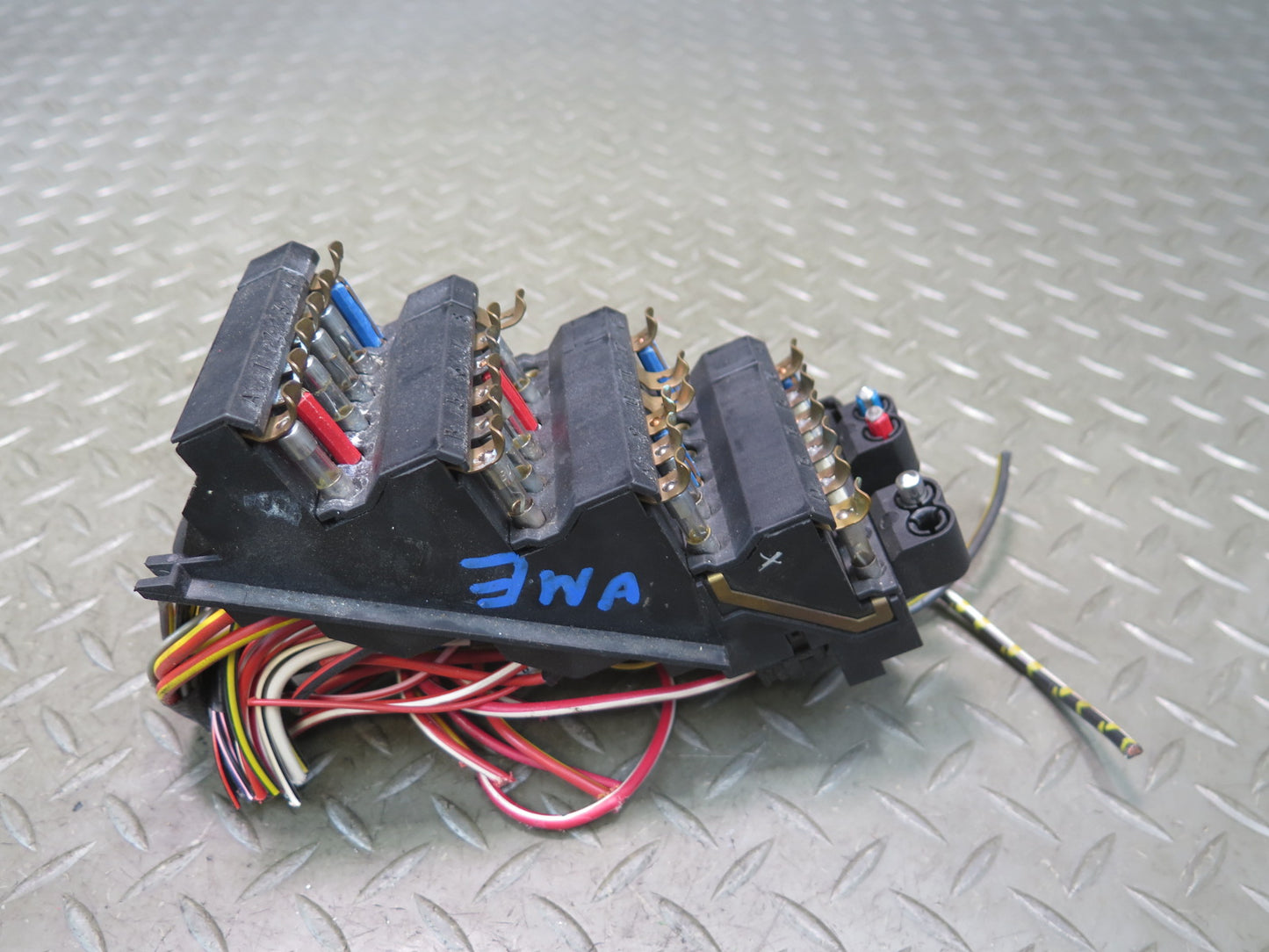 86-93 Mercedes W124 300E Fuse Relay Box OEM
