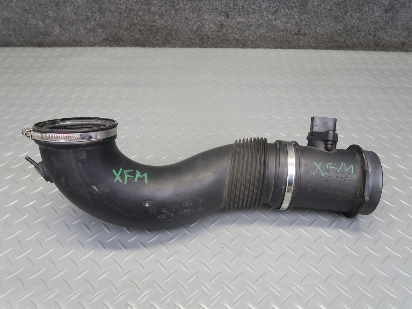 04-06 BMW E53 X5 N62 4.4 4.8is Air Intake Duct Tube Boot Pipe w MAF Sensor OEM