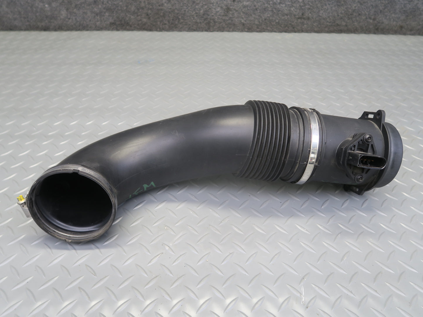 04-06 BMW E53 X5 N62 4.4 4.8is Air Intake Duct Tube Boot Pipe w MAF Sensor OEM