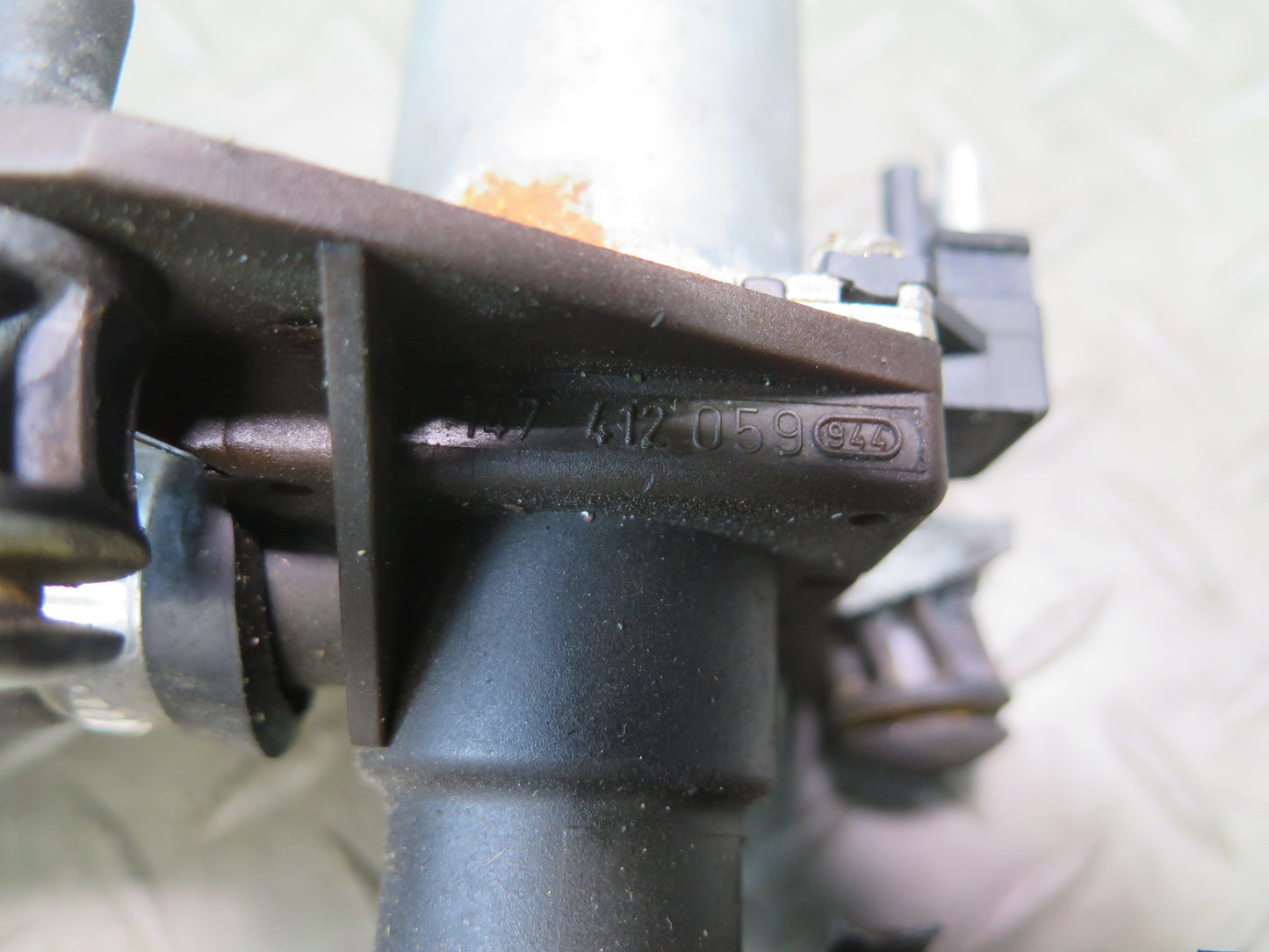 86-93 Mercedes W124 300E Heater Control Valve Pump OEM